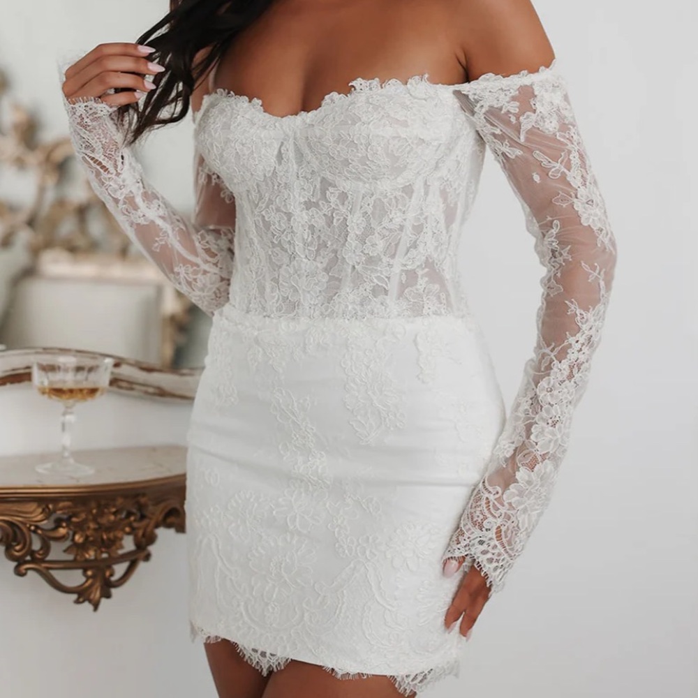 Untamed petals- Madeline Mini Dress